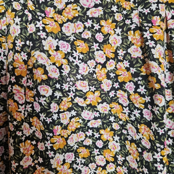 BCBGeneration Tie Back Babydoll Mini Dress in Floral Garden size Medium - Picture 7 of 9